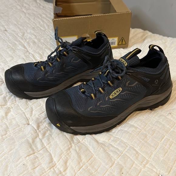 New KEEN Flint II Sport Utility Shoe Navy/Steel Grey Size 10 - Picture 3 of 13
